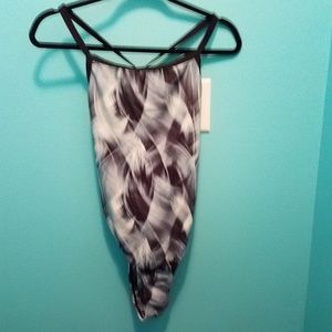 Bathing suit with a keyhole in the back